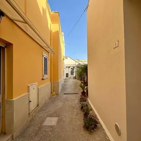 La Corte Di Tata Ninu *