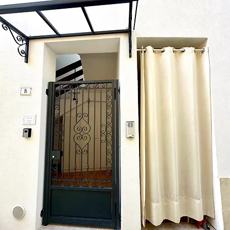 La Corte Di Tata Ninu アパート