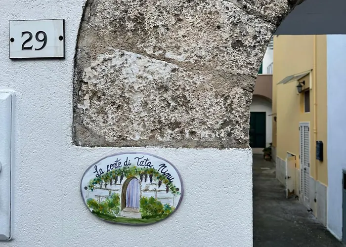 La Corte Di Tata Ninu דירה Spongano